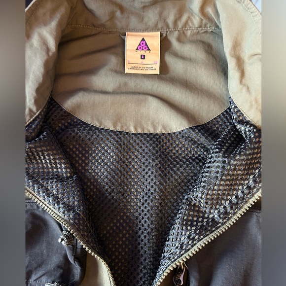 Nike ACG Tactical Vest - Picture 5 of 8